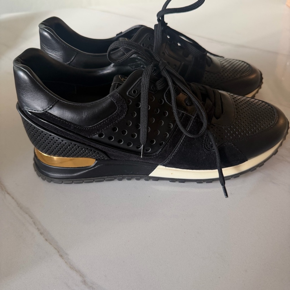 LOUIS VUITTON Nubuck Calfskin Run Away sneaker Size 8.5 Women - Picture 2 of 12
